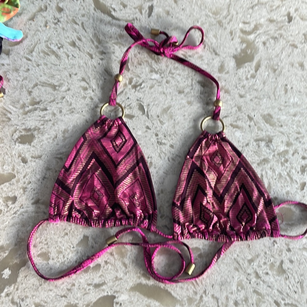 Vitamin A Fuchsia Geometric Triangle Bikini Top with Gold Rings